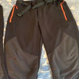 Men’s Outer layer ski pants, Size 30x30 (Men’s Medium)